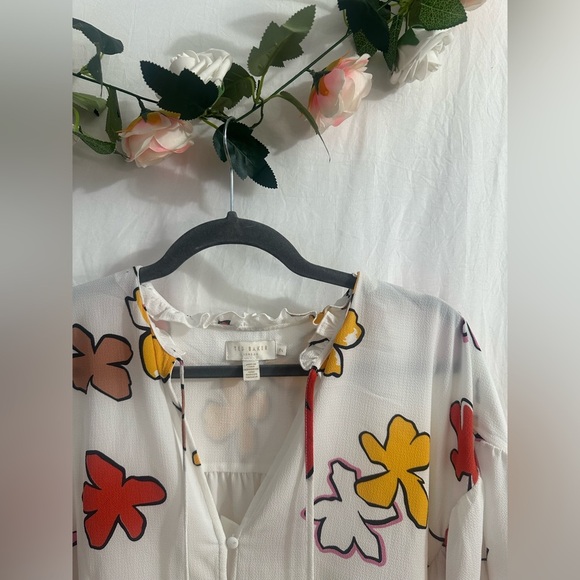 2024 Ted Baker Thurso Floral Print Blouse Blanche Coloration - Chemisier - Picture 3 of 4